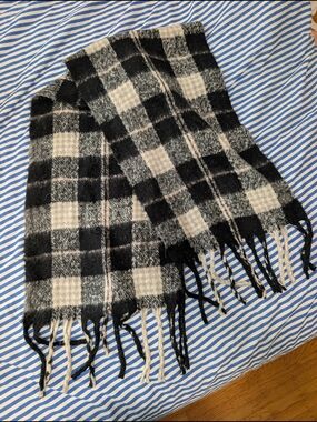 Black & White Plaid Fringe Scarf